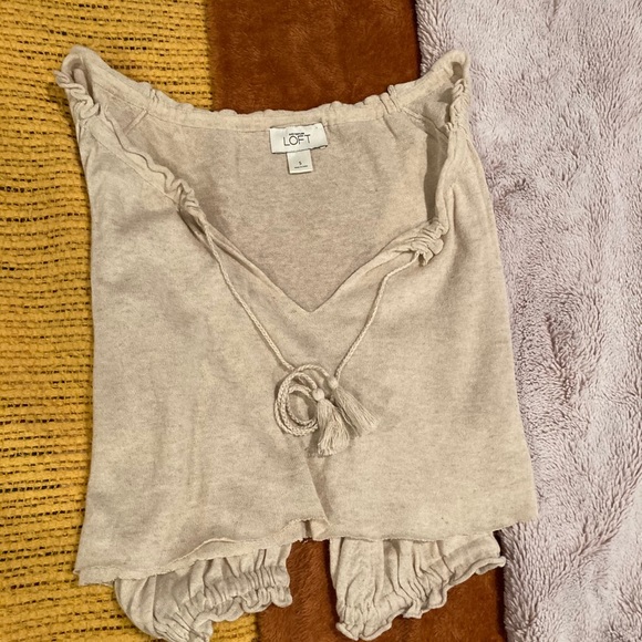 Loft cream colored blouse - Picture 2 of 3